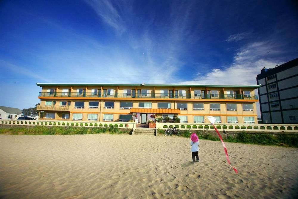 Seashore Inn On The Beach Seaside Exterior foto