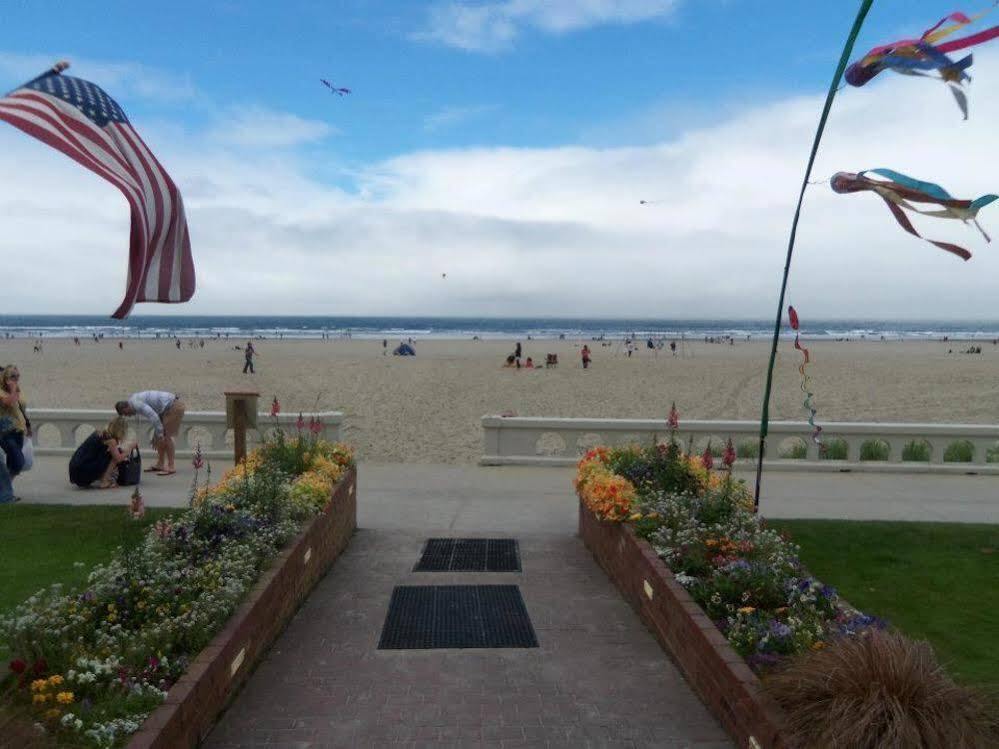 Seashore Inn On The Beach Seaside Exterior foto